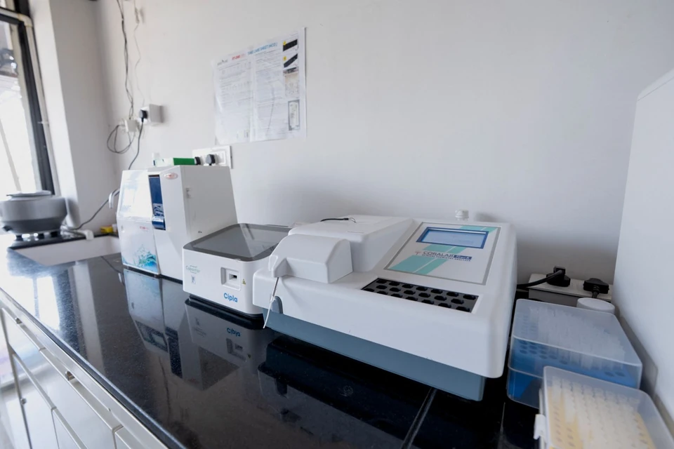 Clinical chemistry analyser